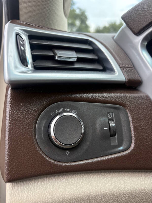 2010 Cadillac SRX Luxury Collection