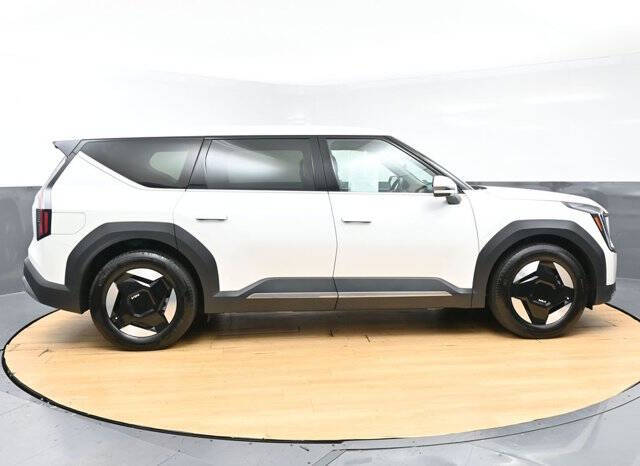 2024 Kia EV9 Light