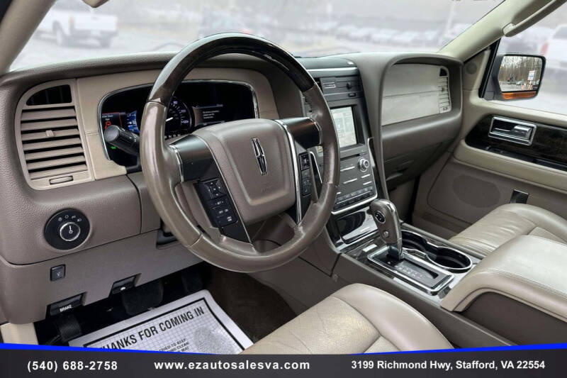 2017 Lincoln Navigator Select