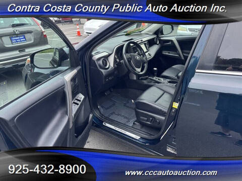 2017 Toyota RAV4 Platinum