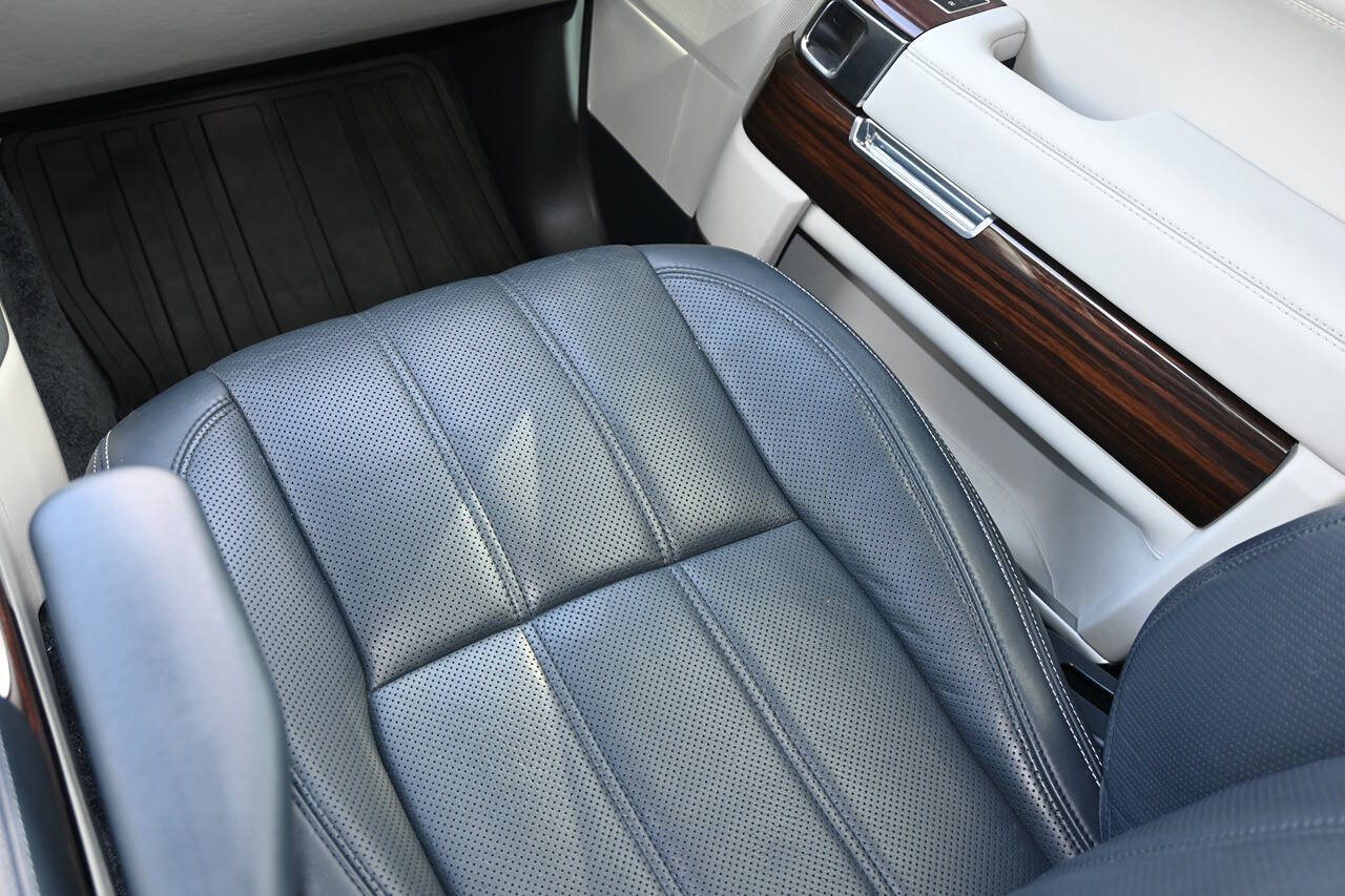2016 Land Rover Range Rover 76