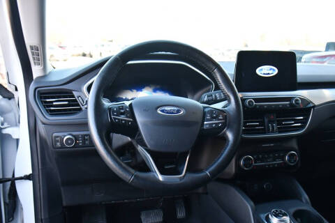 2021 Ford Escape Hybrid Titanium