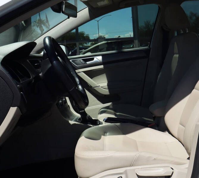 2017 Volkswagen Golf