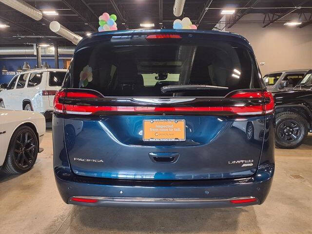 2024 Chrysler Pacifica Limited