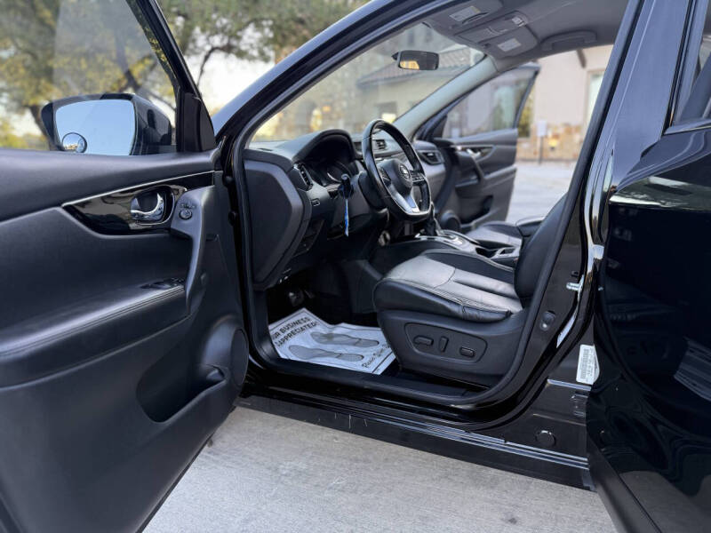 2017 Nissan Rogue Sport SL