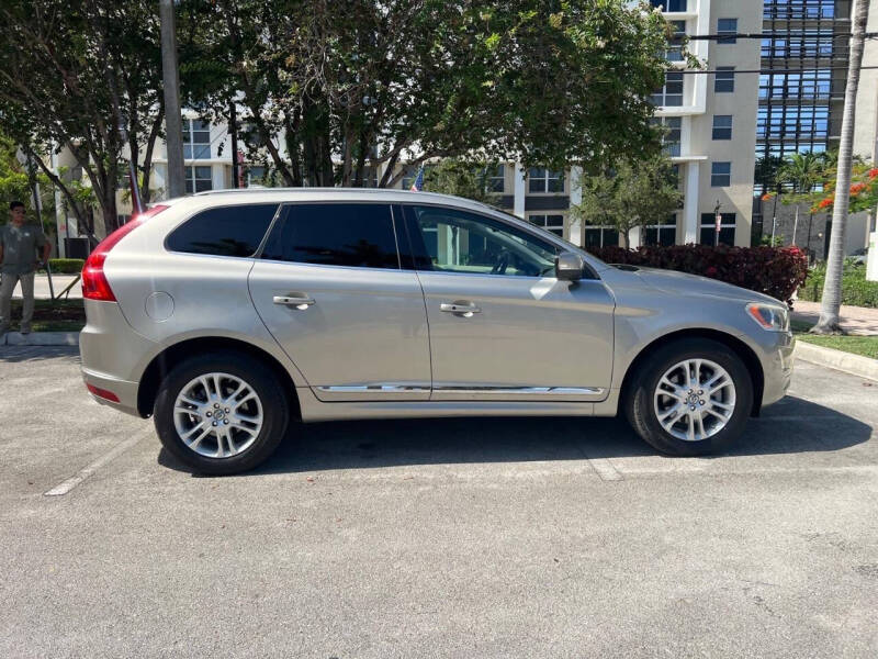 2015 Volvo XC60 T5 Drive-E Premier