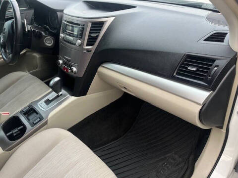 2013 Subaru Legacy 2.5i Premium