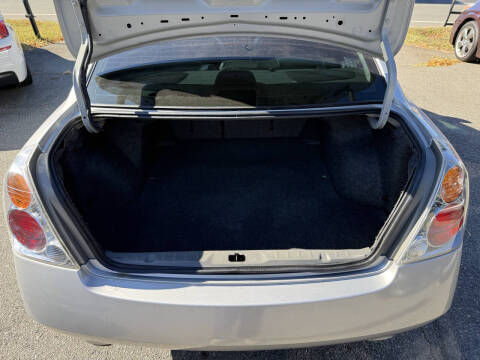 2004 Nissan Altima 3.5 SE