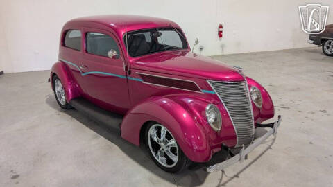 1937 Ford Tudor