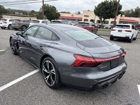 2023 Audi e-tron GT quattro Premium Plus