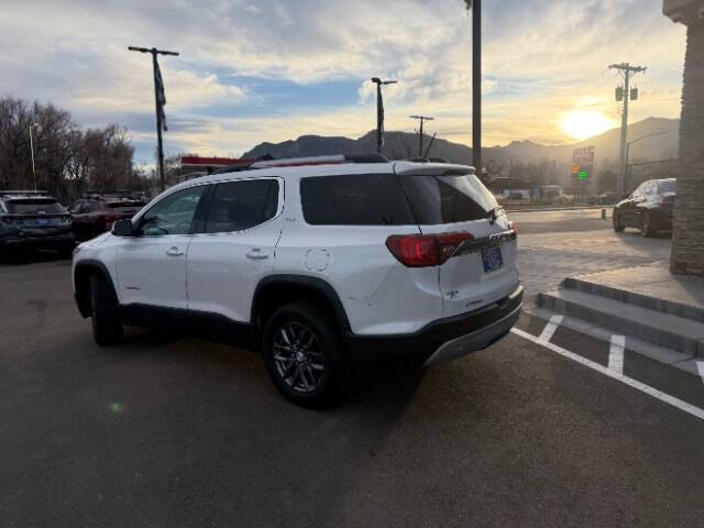 2017 GMC Acadia SLE-2