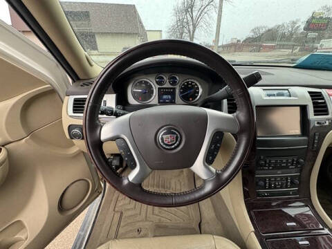 2014 Cadillac Escalade Luxury