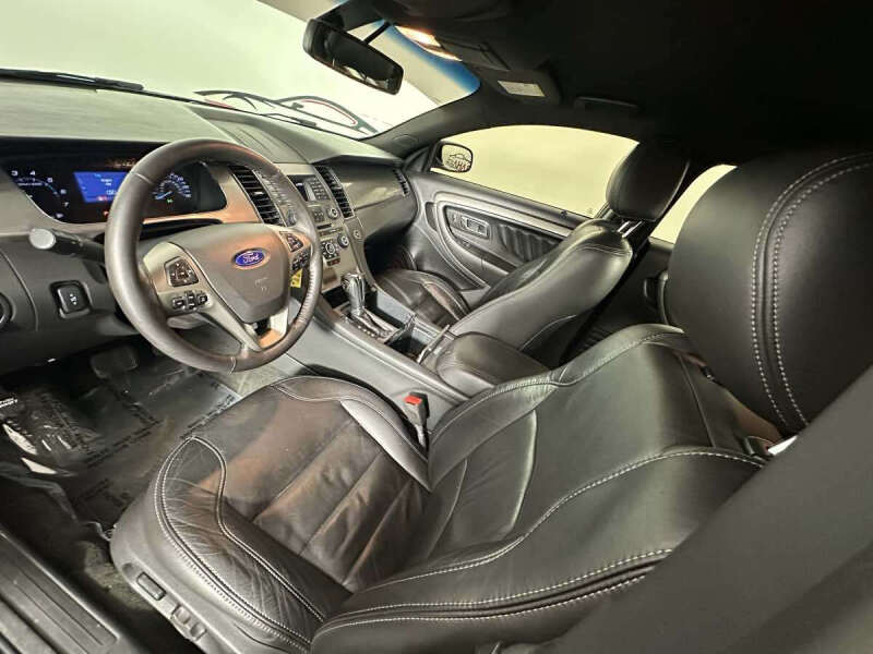 2017 Ford Taurus SEL