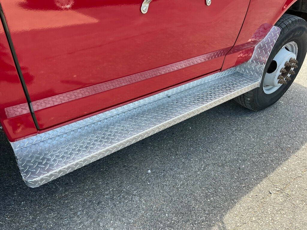 1988 Ford F-Super Duty 19