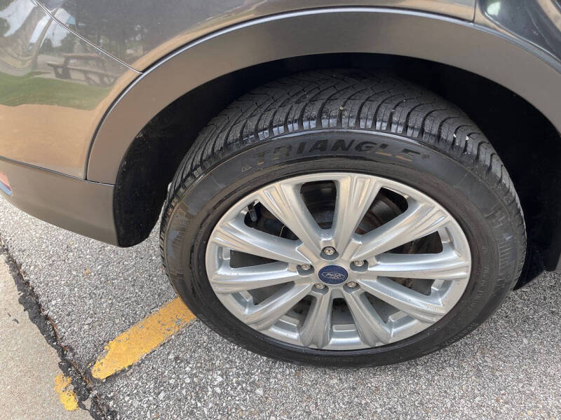2019 Ford Escape SEL