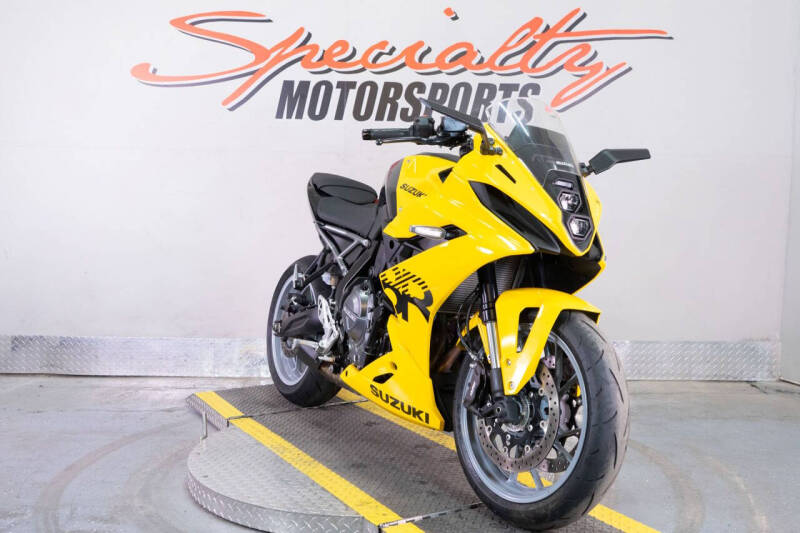 2024 Suzuki GSX-8R