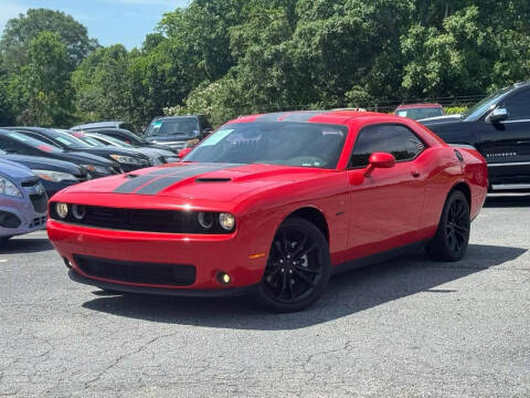 2016 Dodge Challenger for sale at THE CAR MANN in Stone Mountain GA