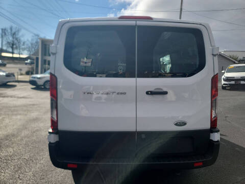 2024 Ford Transit 250