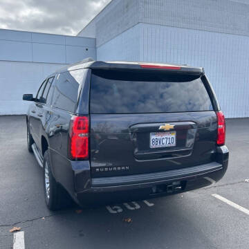 2017 Chevrolet Suburban LT