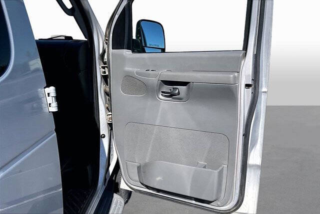 2005 Ford E-Series