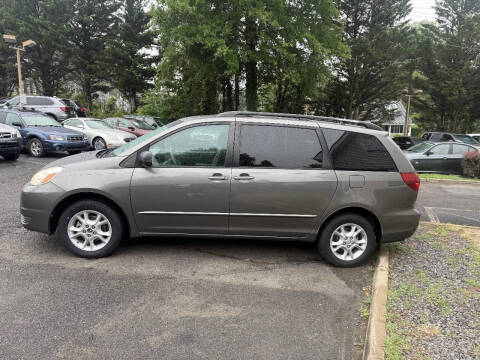 2005 Toyota Sienna LE 7 Passenger