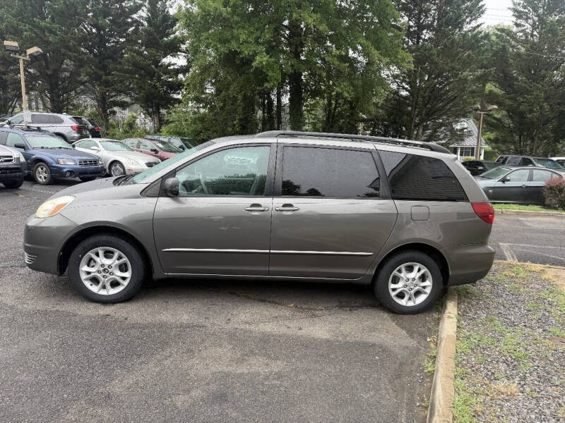 2005 Toyota Sienna LE 7 Passenger