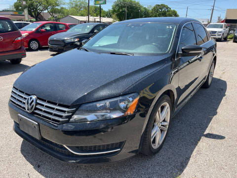 2015 Volkswagen Passat for sale at Auto Access in Irving TX
