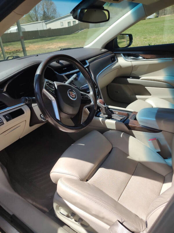 2013 Cadillac XTS Luxury Collection