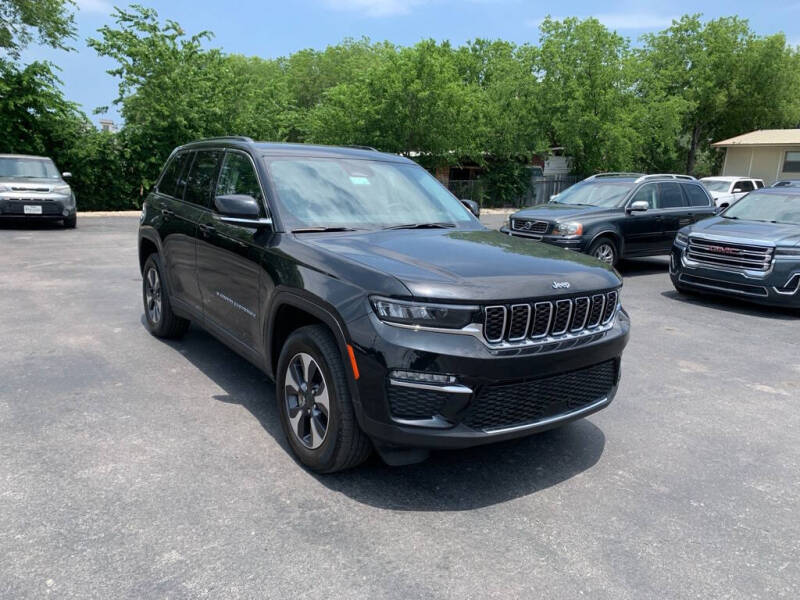 2023 Jeep Grand Cherokee 4xe's photo