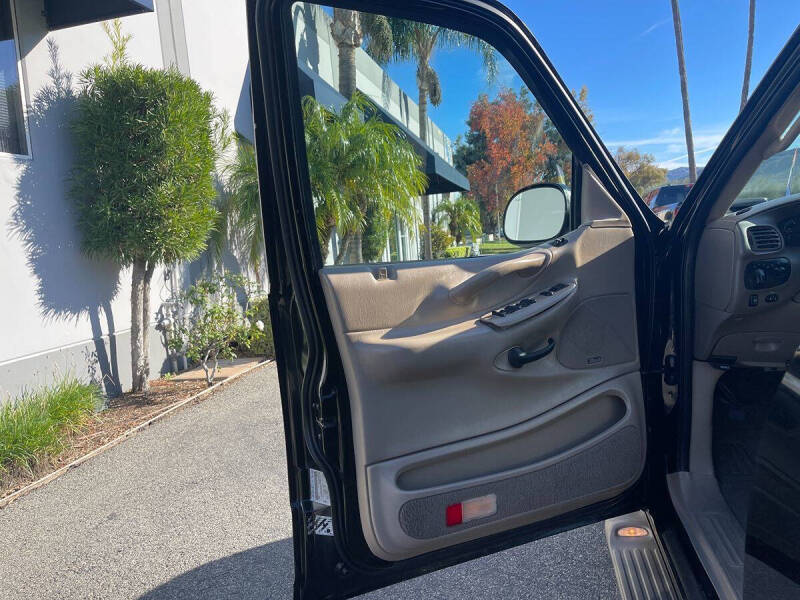 2000 Ford Expedition Eddie Bauer