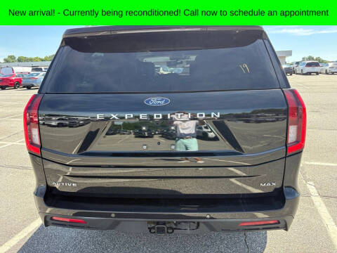 2025 Ford Expedition MAX Active