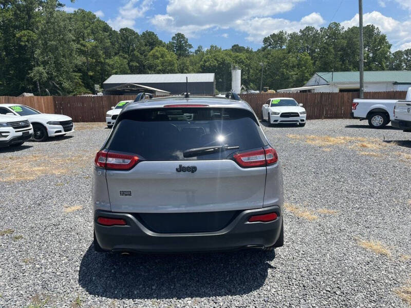 2016 Jeep Cherokee Sport