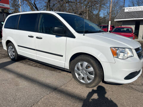 2015 Dodge Grand Caravan for sale at MEDINA WHOLESALE LLC in Wadsworth OH