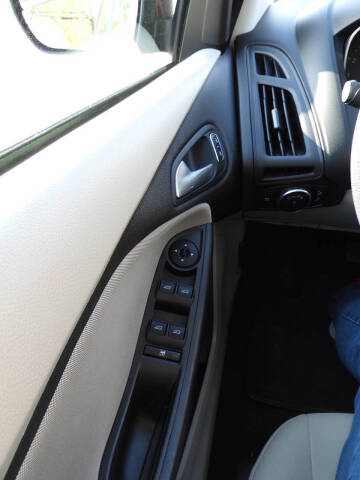 2016 Ford Focus SE