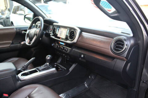 2017 Toyota Tacoma Limited