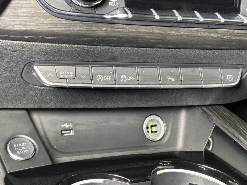 2022 Audi A4 quattro S line Prem Plus 45 TFSI