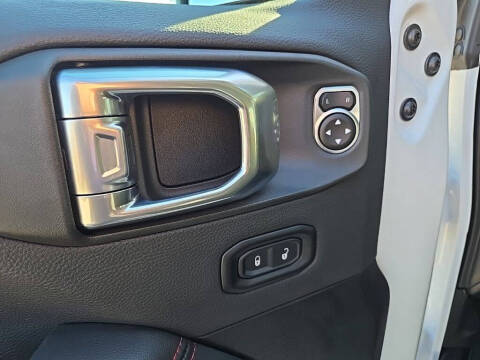 2026 Jeep Gladiator Shadow Ops