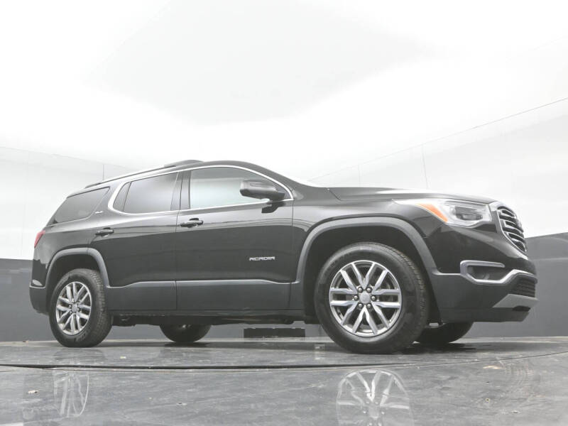 2017 GMC Acadia SLE-2