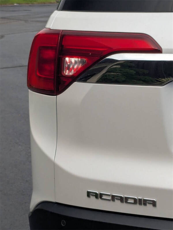 2019 GMC Acadia SLT-1