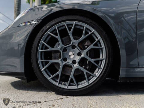 2025 Porsche 911 Carrera