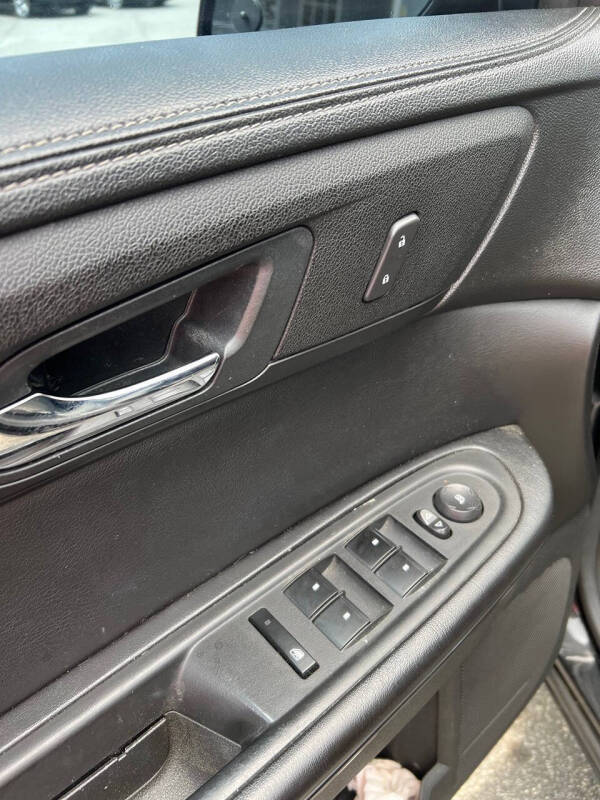 2016 GMC Acadia SLE-2