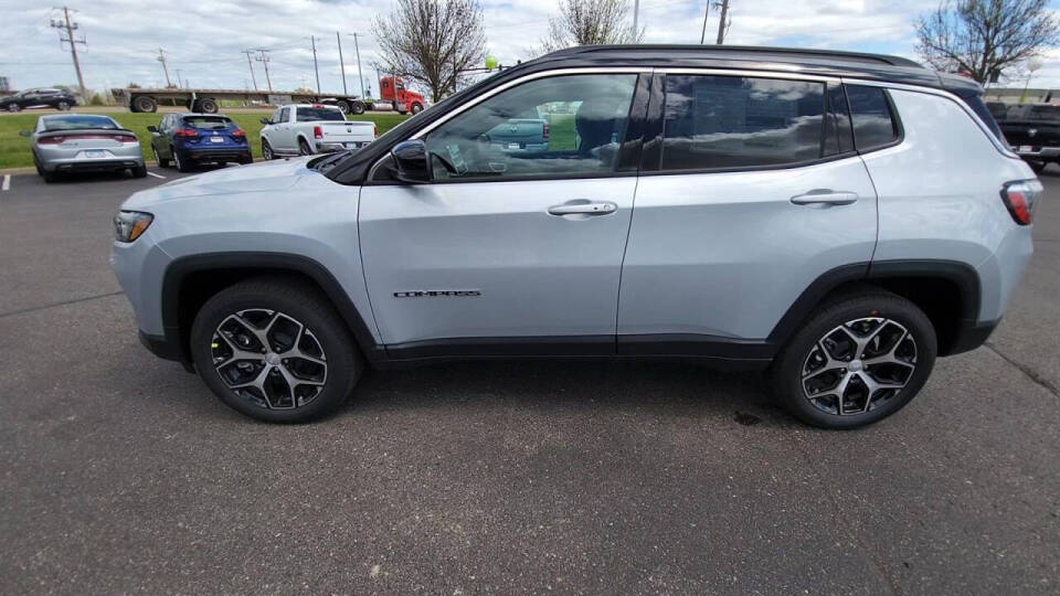 2024 Jeep Compass for sale at Victoria Auto Sales in Victoria, MN