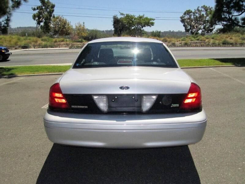 2011 Ford Crown Victoria
