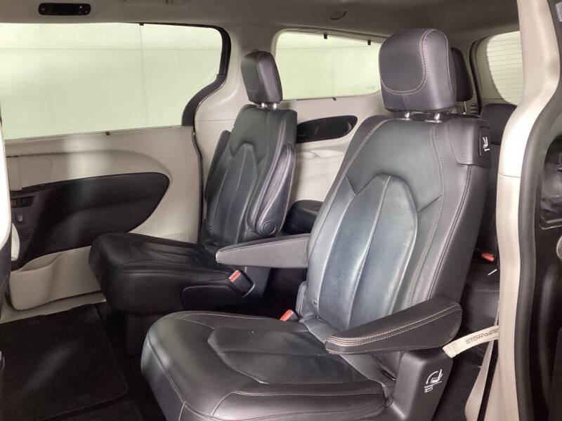 2019 Chrysler Pacifica Touring L Plus