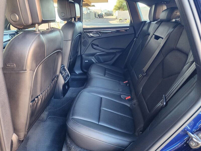 2022 Porsche Macan
