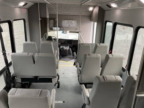 2022 Chevrolet Express 4500