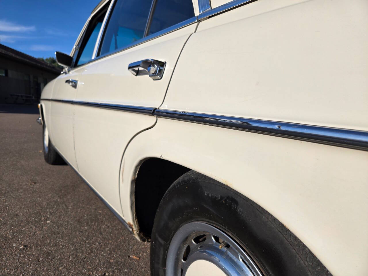 1972 Mercedes-Benz 220 39