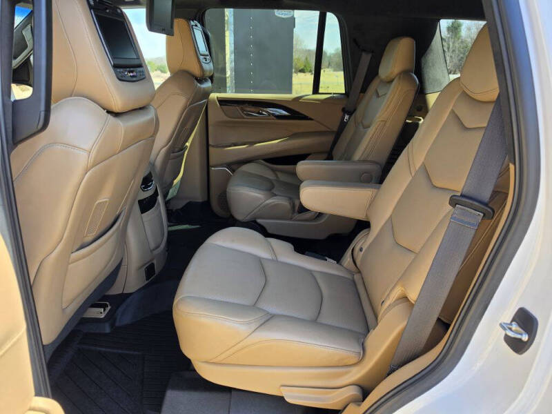 2019 Cadillac Escalade Platinum