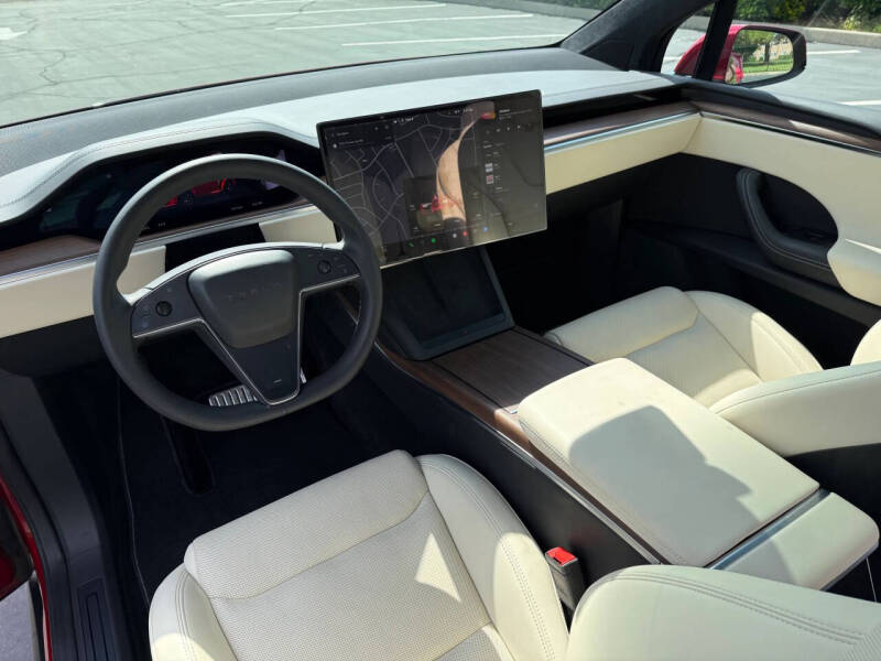 2023 Tesla Model X Standard Range