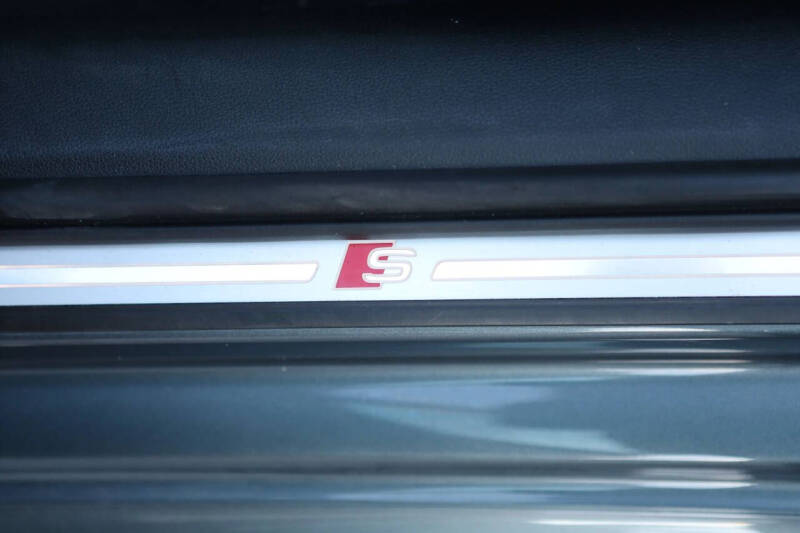 2019 Audi A4 quattro Premium Plus 45 TFSI